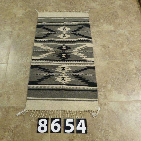 HAND WOVEN WOOL KILIM - Item 8654